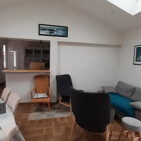 Holiday home Maison Proche Plage, Animaux Admis, 8 Pers A - Fr-1-823-142 *